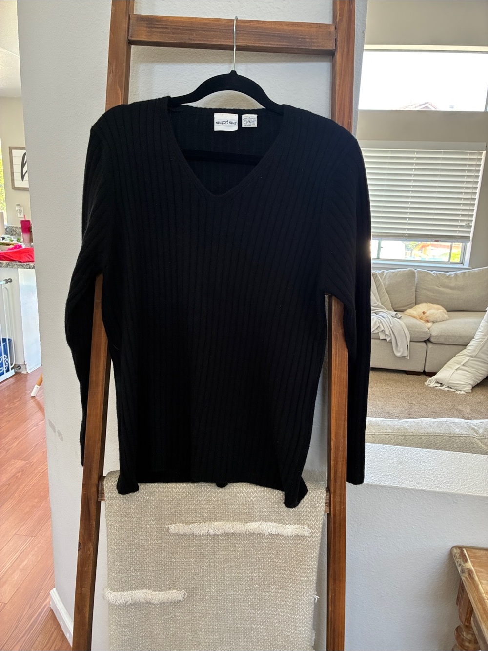 Newport News Black Ribbed Cashmere Sweater